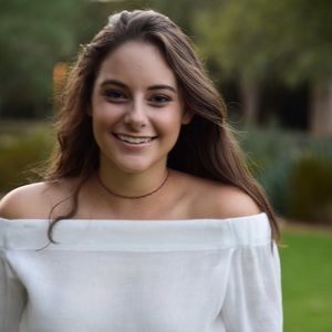 Meet your Posher, Madelyn